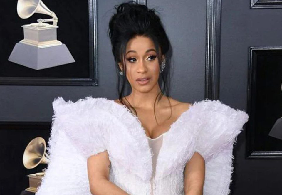 Cardi b la arma en el fieston de su 32 cumpleaños, “la borrachera de su vida”